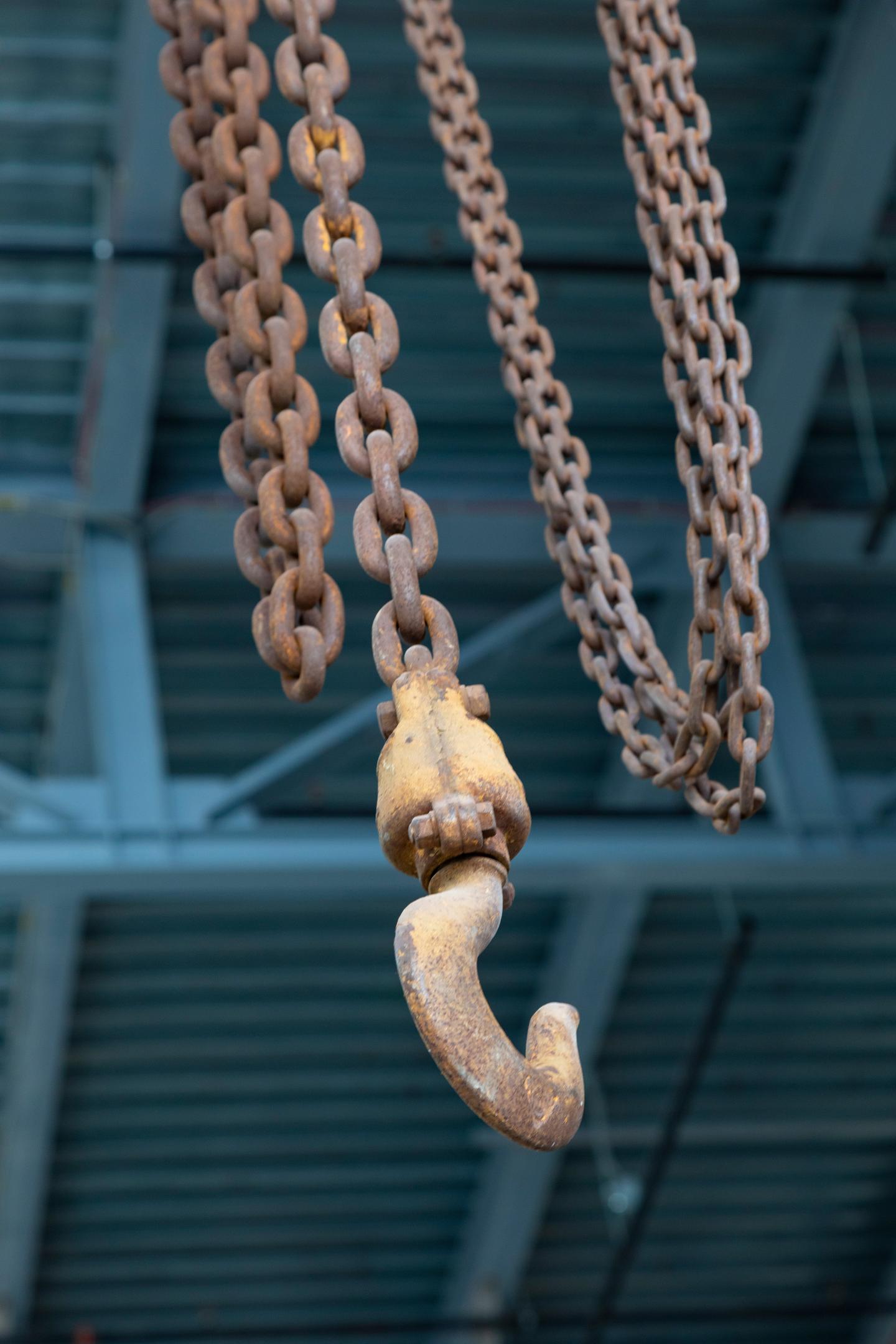 Chain and hook hanging